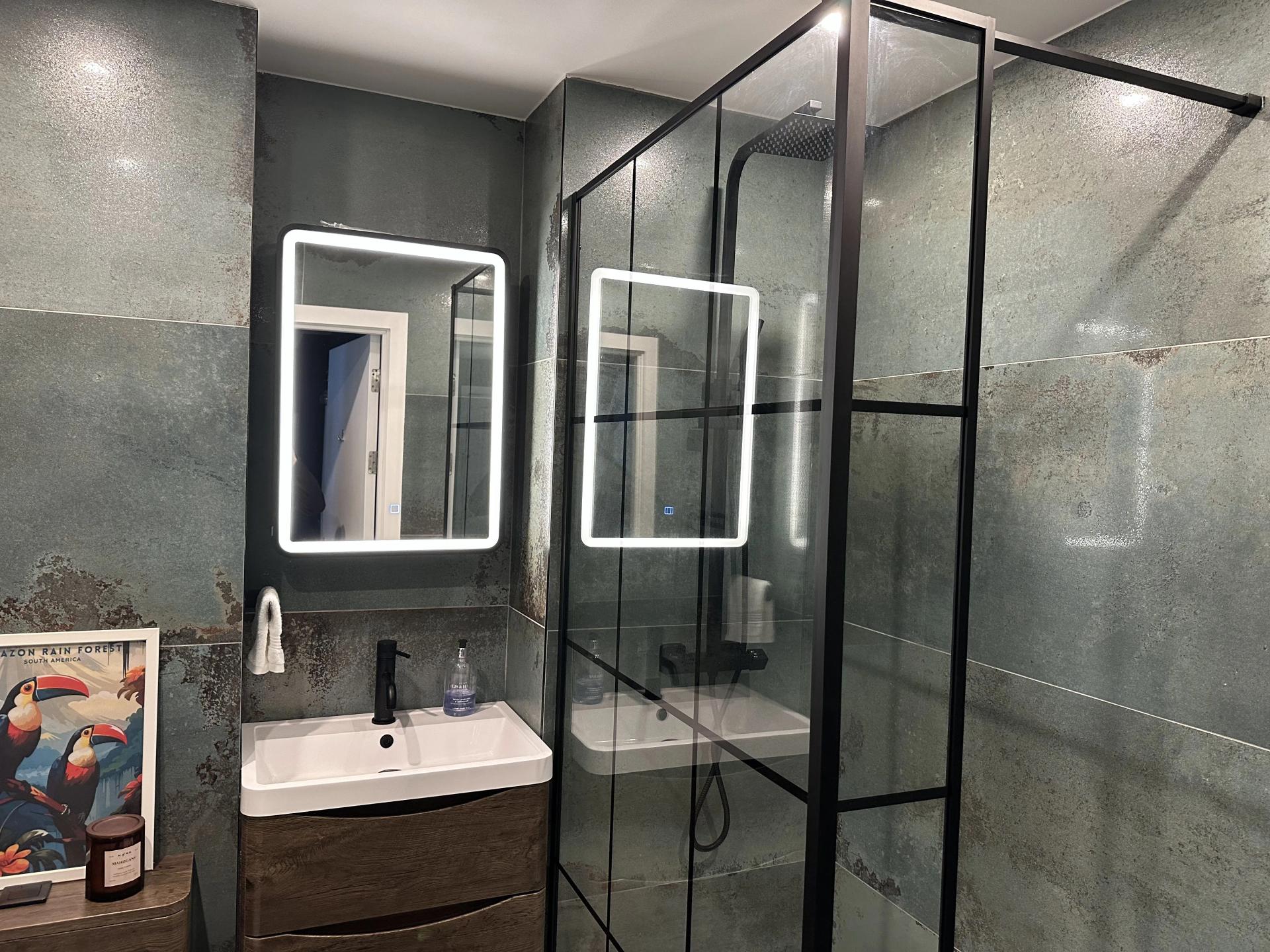 Walk-In Shower vs Bath: Which Adds More Value to a London Property?