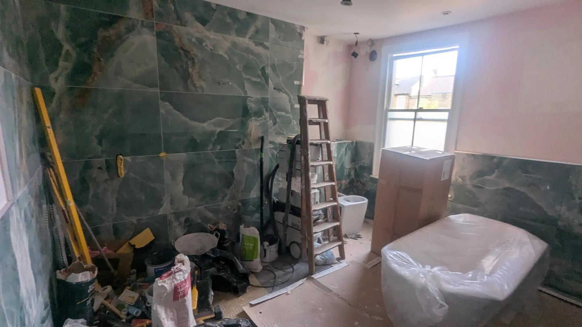 Green Onyx ремонт на баня в East Dulwich — снимка 2