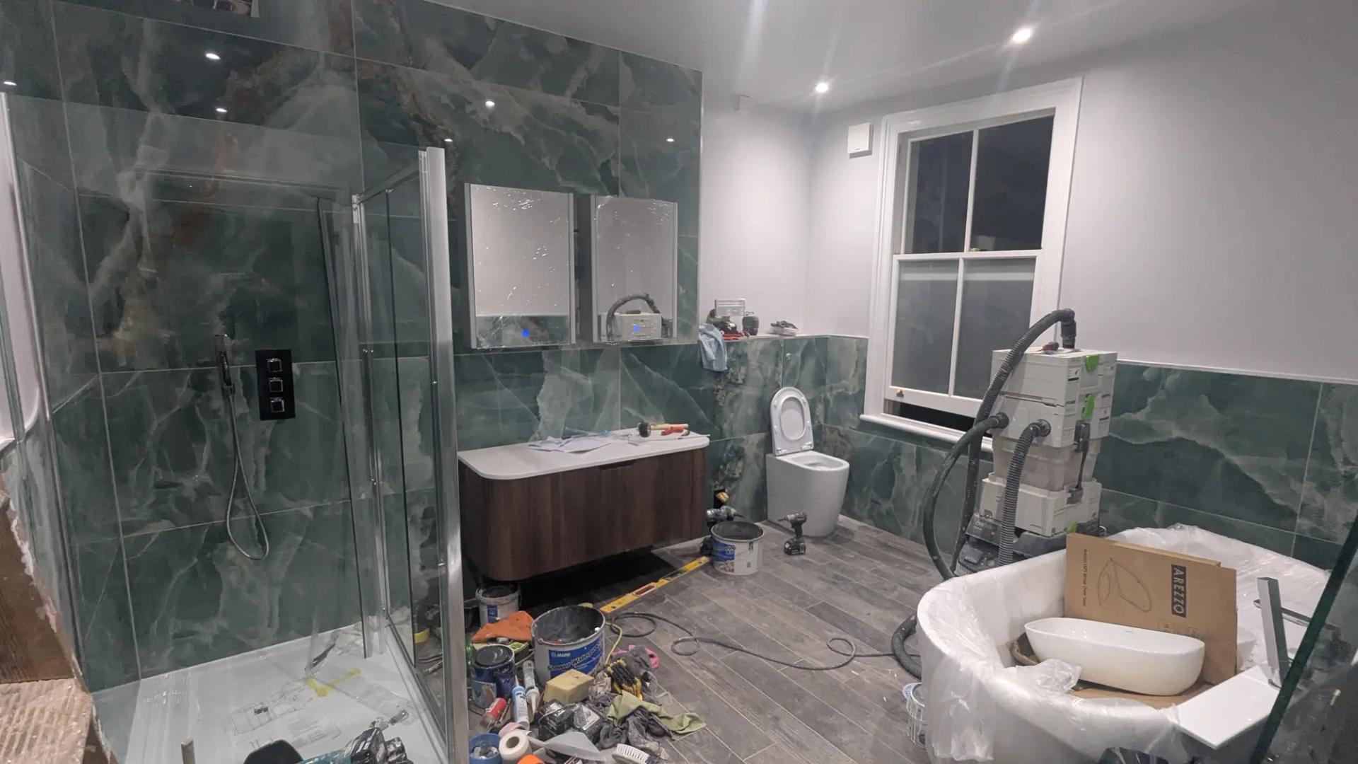 Green Onyx ремонт на баня в East Dulwich — снимка 4