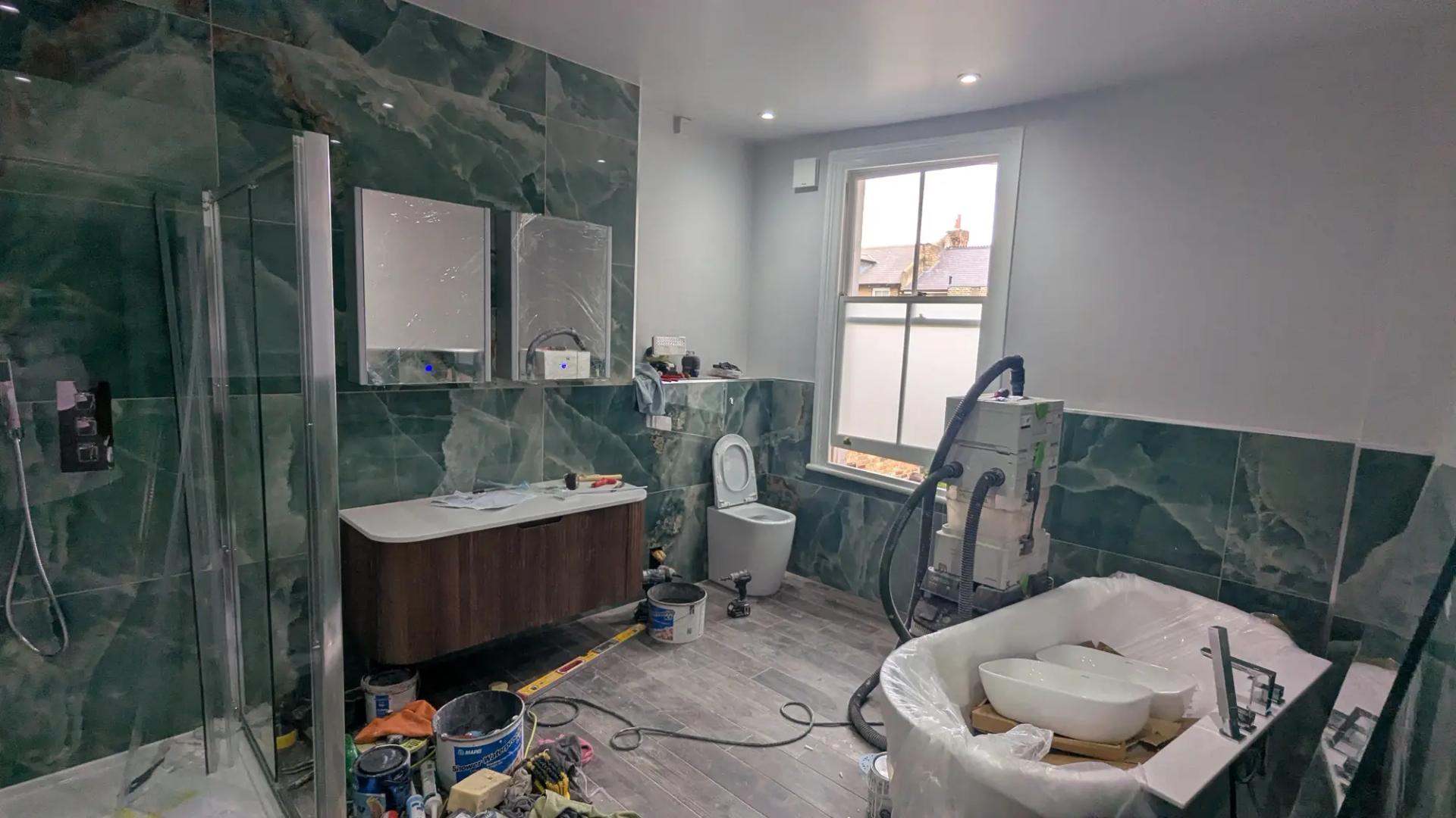 Green Onyx ремонт на баня в East Dulwich — снимка 5